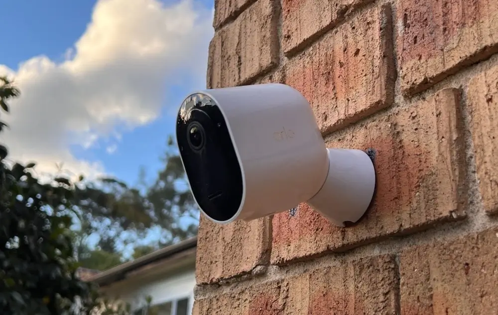 Arlo-Pro-4-Spotlight-Camera